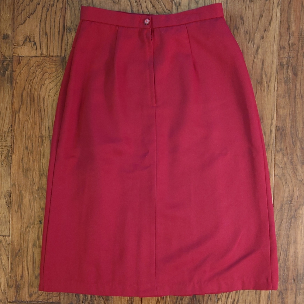 Vintage Maroon Pleated Skirt - Picture 4 of 6